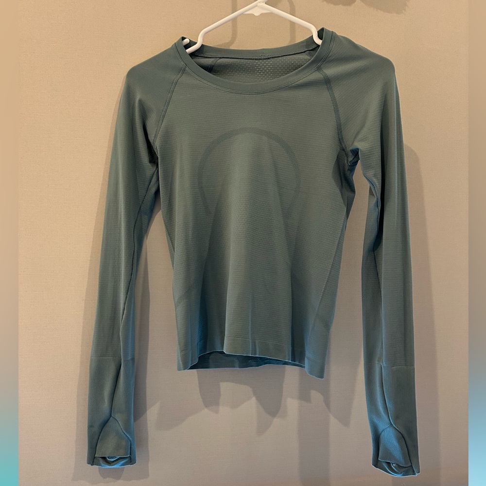 Green Lululemon Swiftly long sleeve race length